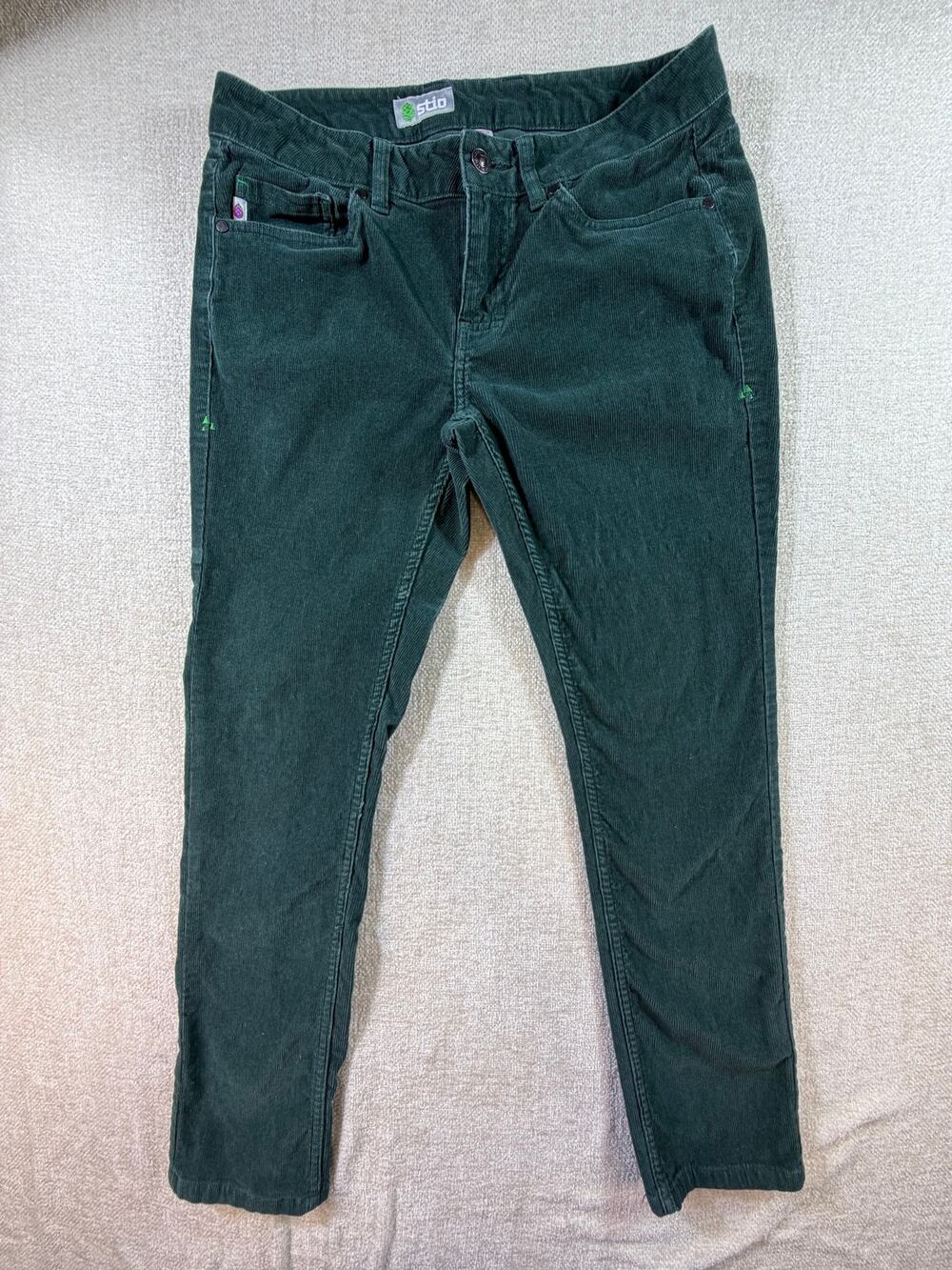 STIO Women's Green 8S Corduroy Tapered Leg Outdoor Casual Travel Utility Pants
